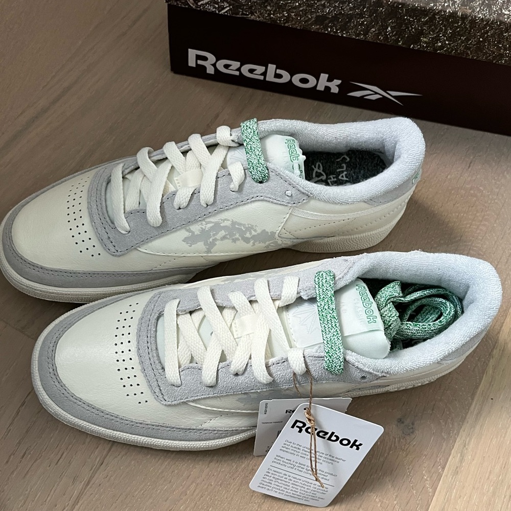 BNIB Reebox Sneakers - Picture 5 of 5